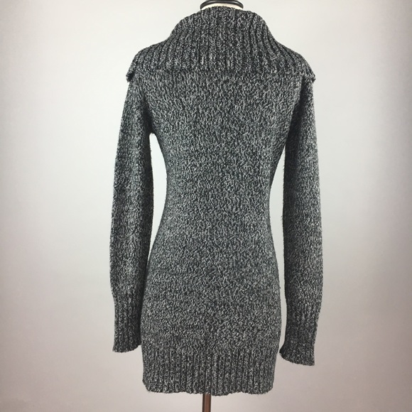 Forever 21 Black Gray Knit Sweater - Picture 2 of 8